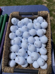 Custom mini golf balls for personalised wedding mini golf