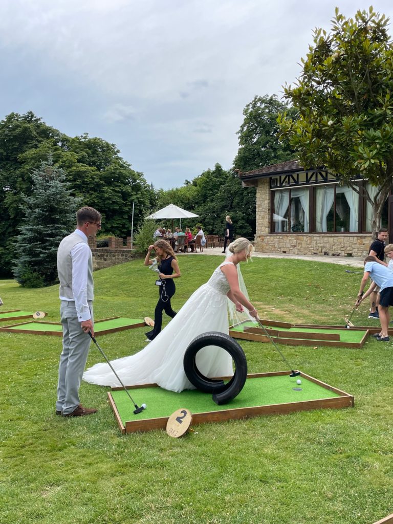 Wedding mini golf