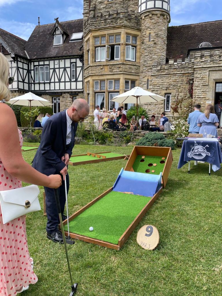 Wedding mini golf
