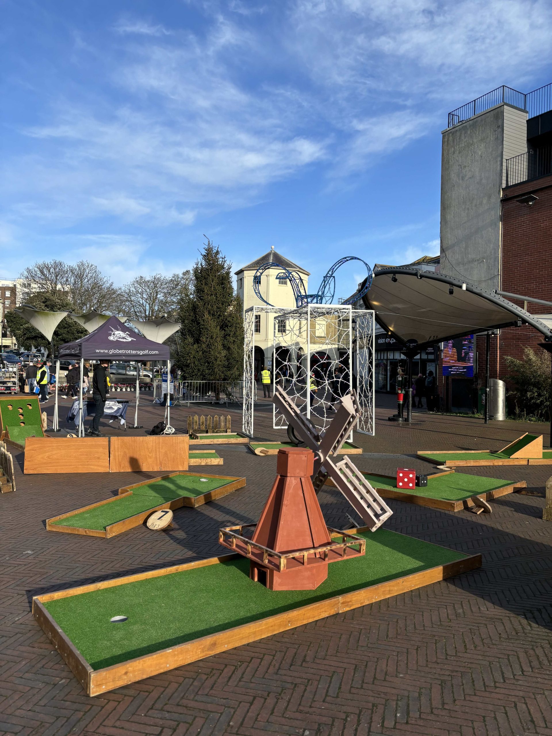 Pop up mini golf Worthing