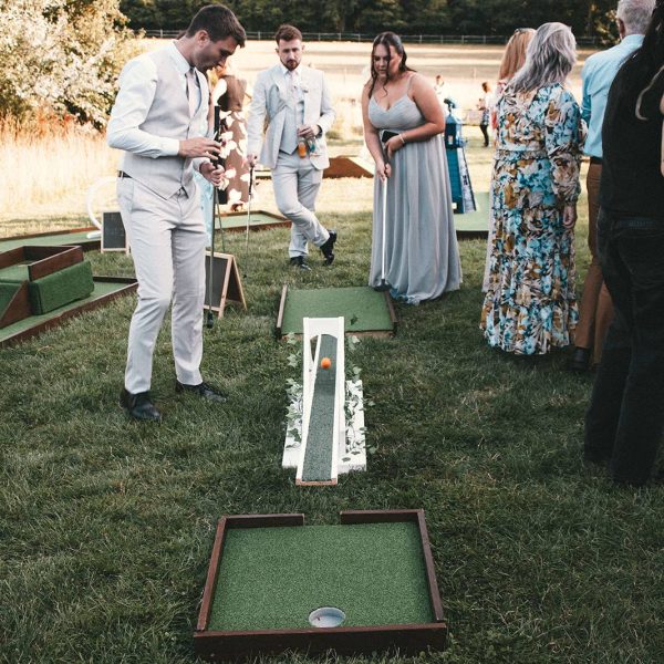 outdoor mini golf